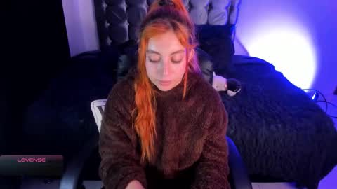 Violeta  Help me reach 150 thumbs up    online show from 02-18-26, 04:52