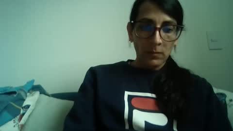 Snapshot of violetagomez_co chatting on 02-25-26, 10:30 Violeta Gmez online show from 02-25-26, 10:30