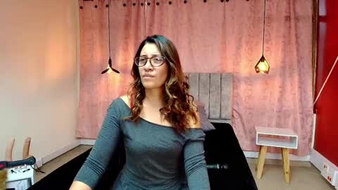 Snapshot of violetascott_ chatting on 03-10-25, 01:54 VIOLETA online show from 03-10-25, 01:54