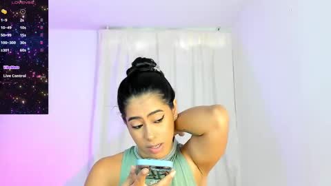 Snapshot of violetasotter chatting on 03-01-25, 12:23 Violeta online show from 03-01-25, 12:23