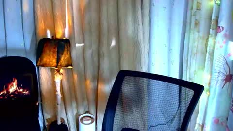 Snapshot of violeterection chatting on 11-17-25, 03:23 JUVY online show from 11-17-25, 03:23