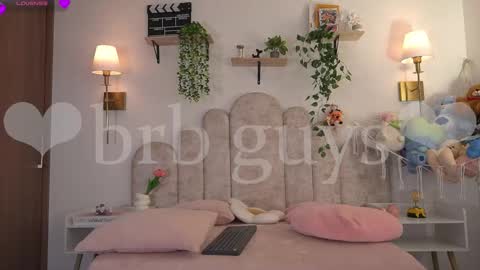 violeth___ online show from 03-27-26, 01:00