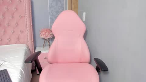 VIOLETA online show from 02-11-25, 01:20