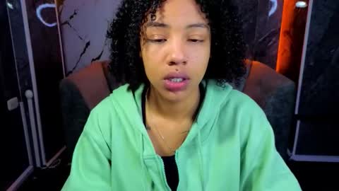 violeth_b online show from 12-03-25, 12:47