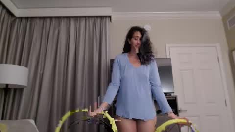 Violet Hooper online show from 01-16-26, 04:49