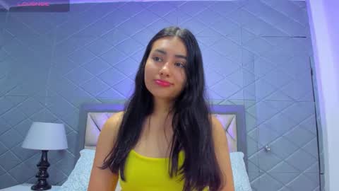 Violet Rousse online show from 10-27-25, 02:43