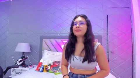 Violet Rousse online show from 12-04-25, 04:59