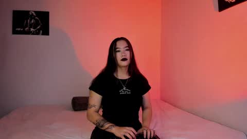 Violet salvatore online show from 12-31-24, 05:33