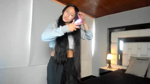 violetskinny online show from 11-19-25, 07:58