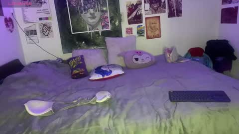 violett_dante online show from 10-28-25, 06:39