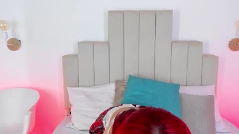 Violett Nyx  online show from 01-11-26, 03:44