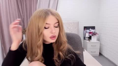 ViolettaOtis online show from 12-14-24, 02:31