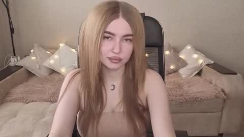 ViolettaOtis online show from 10-12-25, 09:30