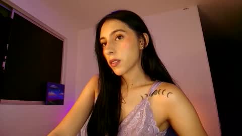 Violetta....Follow me in Twitter... online show from 12-21-25, 05:03