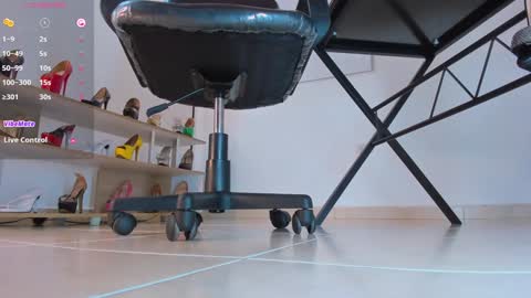 CALL ME TATIANA online show from 01-18-25, 11:55