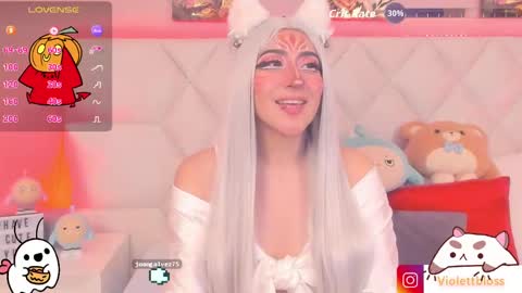 Violeta  online show from 10-31-25, 04:57