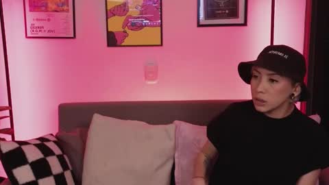 Violet online show from 11-11-25, 01:49