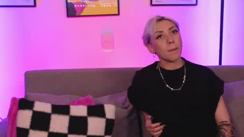 Violet online show from 04-14-26, 02:50