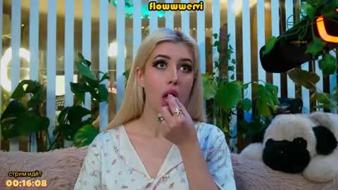 Violetta online show from 04-14-26, 04:46