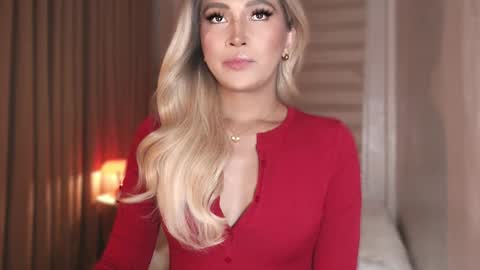 Snapshot of violetversacexx chatting on 02-16-26, 06:09 Best Of Both Worlds online show from 02-16-26, 06:09