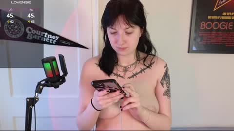 Violet Winter  indie sleaze goth girl next door online show from 12-04-24, 06:50