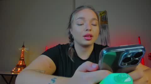 Violla online show from 02-06-25, 09:22