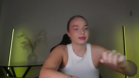 Violla online show from 10-19-25, 07:31