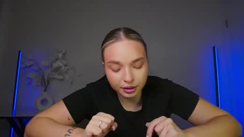 Violla online show from 11-04-25, 12:48