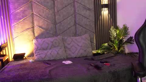 viollettebylyly online show from 02-07-26, 12:42