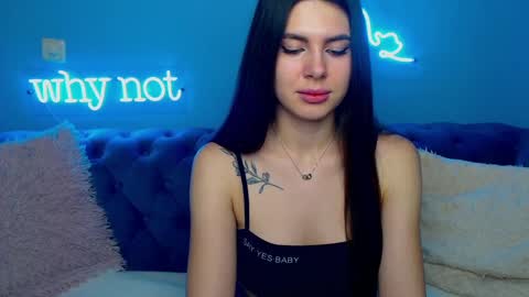 Snapshot of viollinalv chatting on 01-14-25, 11:42 viollinalv online show from 01-14-25, 11:42
