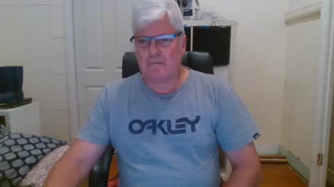 Snapshot of viper654321 chatting on 01-05-25, 08:00 viper654321 online show from 01-05-25, 08:00