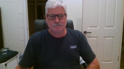 Snapshot of viper654321 chatting on 09-17-25, 07:43 viper654321 online show from 09-17-25, 07:43