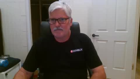 Snapshot of viper654321 chatting on 10-14-25, 08:26 viper654321 online show from 10-14-25, 08:26