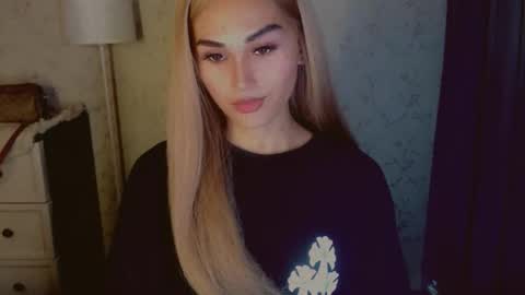 Pearl online show from 02-03-26, 02:53