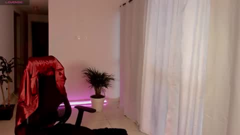 Lu online show from 11-26-25, 10:33