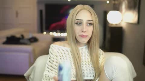 Snapshot of virtualexis chatting on 11-14-25, 07:01 virtualexis online show from 11-14-25, 07:01