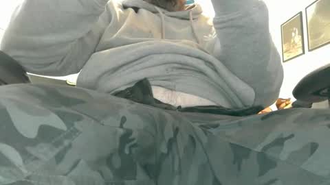 Snapshot of vitalbeach chatting on 02-04-25, 08:38 vitalbeach online show from 02-04-25, 08:38