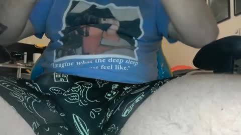 Snapshot of vitalbeach chatting on 03-08-25, 01:03 vitalbeach online show from 03-08-25, 01:03