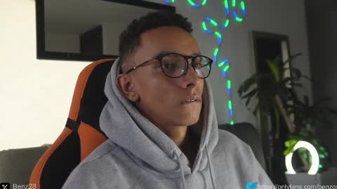 VITO BENZ online show from 02-21-25, 10:37