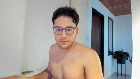 Vito Ferrer online show from 12-14-25, 11:26