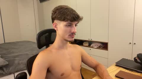vitoraugustoxxx online show from 02-04-26, 05:30