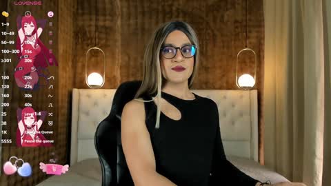 VittaaaPlease help me with your thumbs up its important  online show from 01-24-25, 01:03