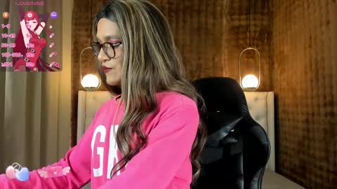 VittaaaPlease help me with your thumbs up its important  online show from 02-03-25, 12:57