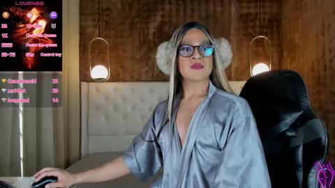 VittaaaPlease help me with your thumbs up its important  online show from 02-23-25, 09:59