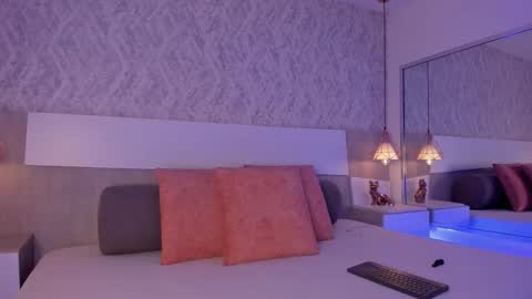 Vttoria online show from 02-16-26, 01:51