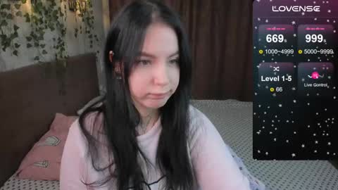 Vivi   online show from 03-07-25, 02:46