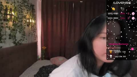 Vivi   online show from 03-09-25, 08:40