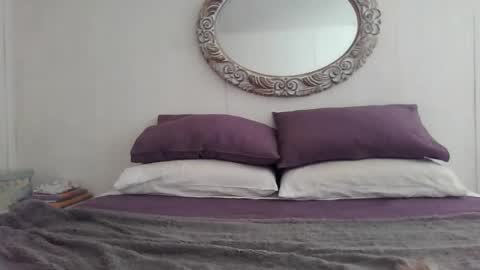 vivian online show from 12-13-24, 01:44