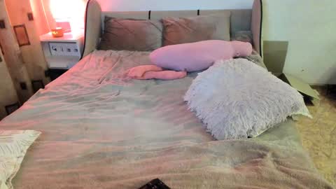 vivian_alison online show from 01-04-25, 06:51