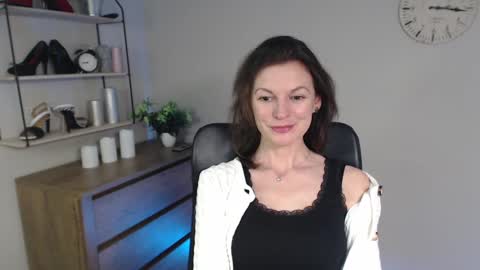 Vivian online show from 02-07-25, 08:01